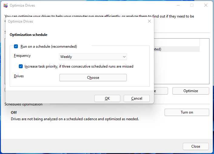 automatically defrag Windows 11 hard drive